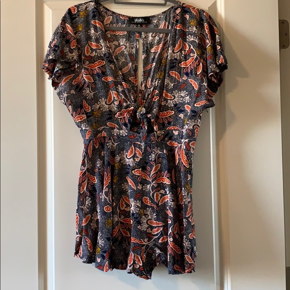 Front tie, open back, flare navy romper